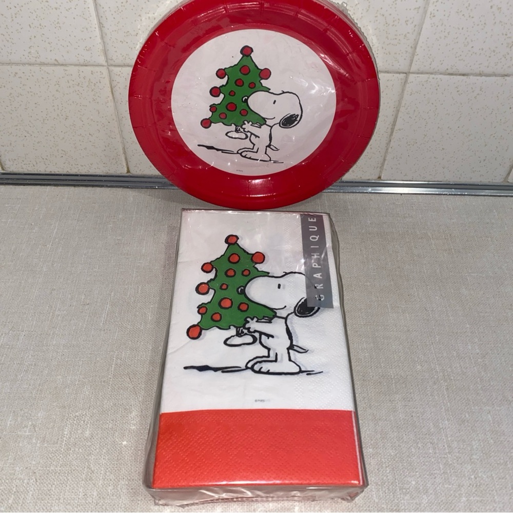 Peanuts Snoopy Holiday Christmas Paper Guest Napkins & Plates Set New‎